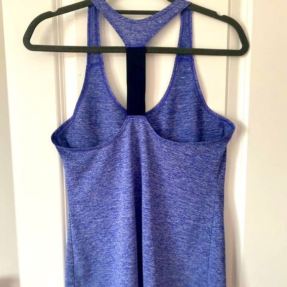 💜AVIA 💜racerback activewear sleeveless tank top in purple. Size medium. - Picture 2 of 8